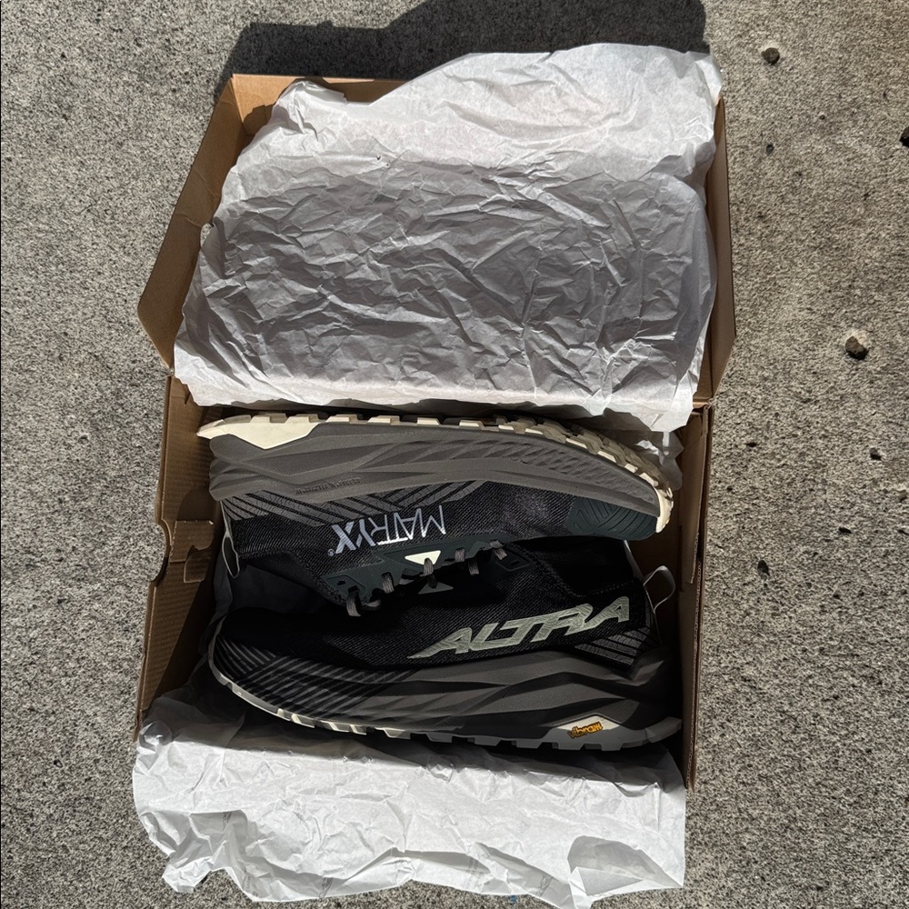 Altra Olympus 275 Trail Shoes - Black Gray men 11 - Picture 6 of 10